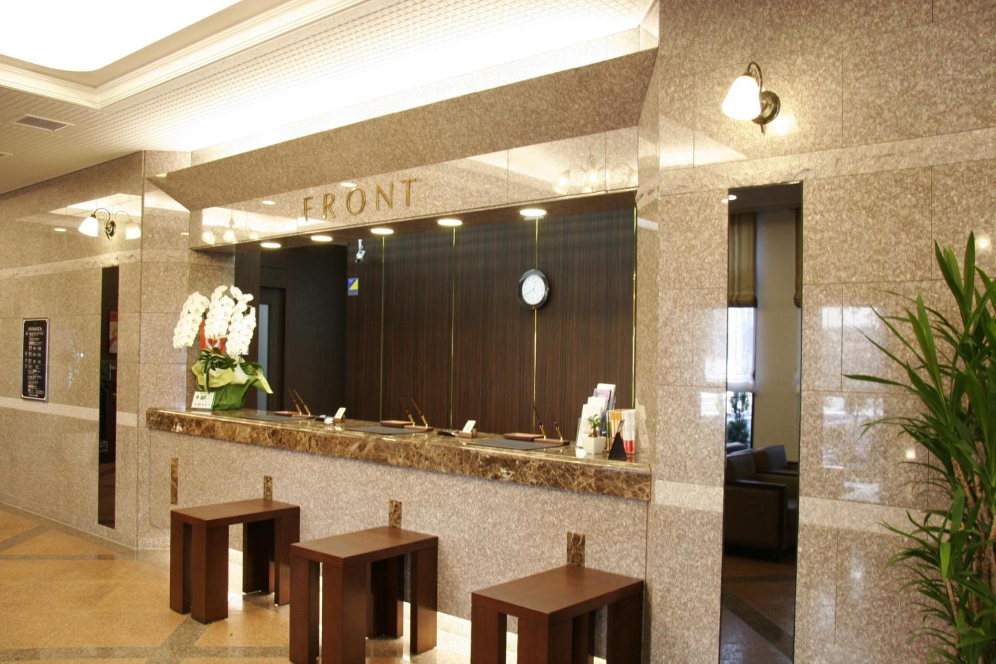 Hotel Route-Inn Chitose Ekimae Exterior photo